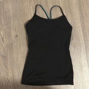 Ivivva Lululemon girls, shelf bra, tank top, size 8